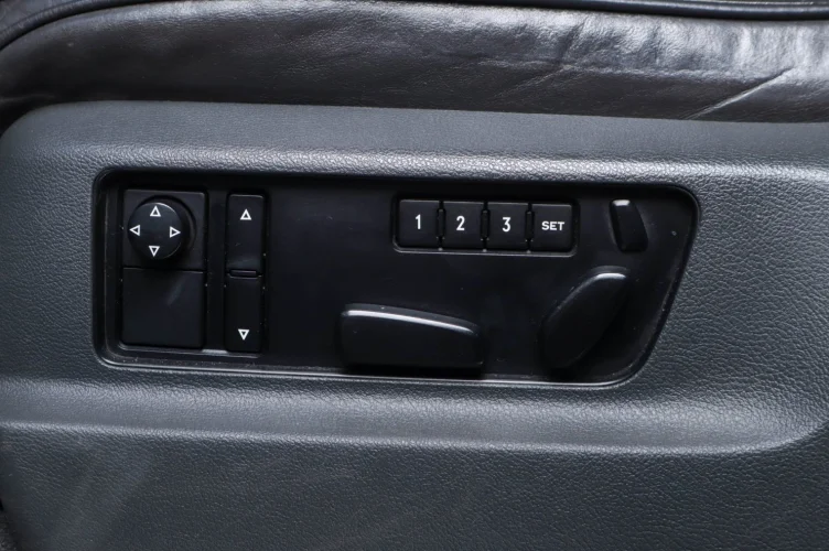Volkswagen Touareg 8 из 22
