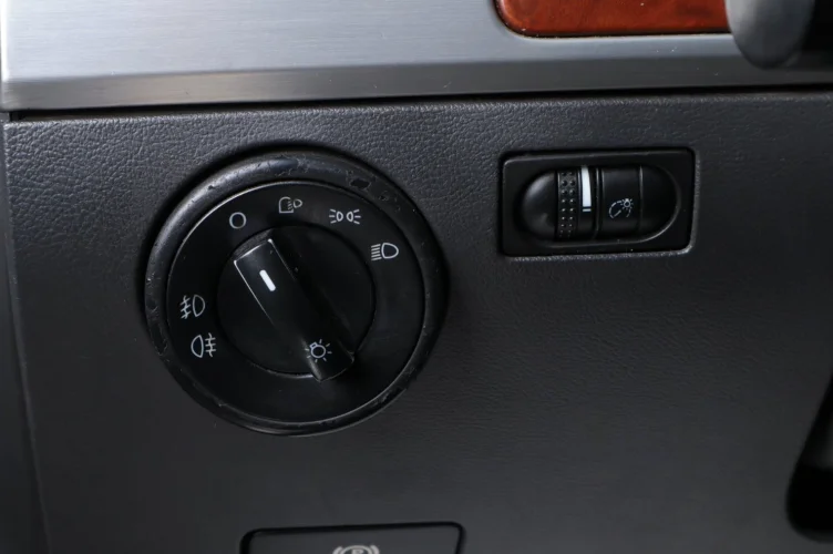 Volkswagen Touareg 10 из 22