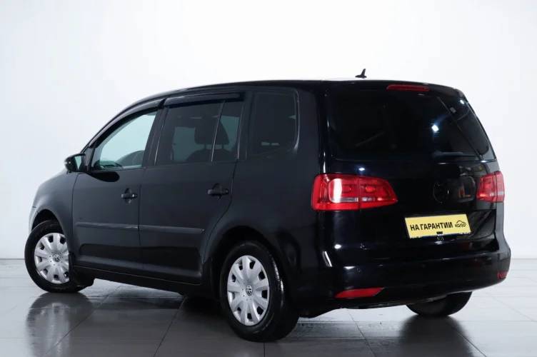 Volkswagen Touran 4 из 6