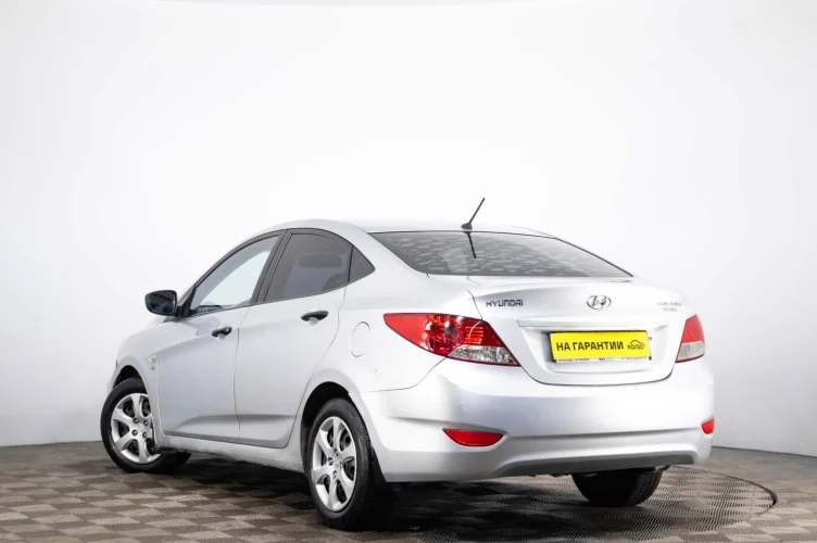 Hyundai Solaris 4 из 6