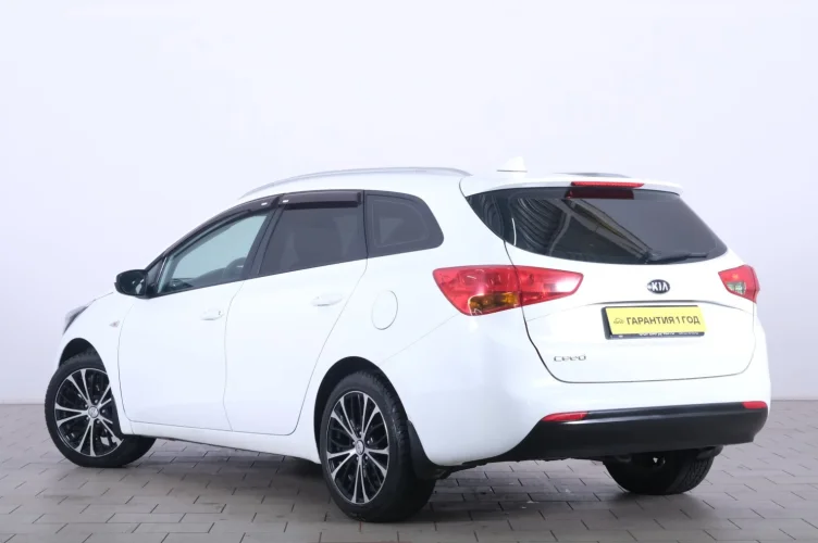 KIA cee'd 4 из 6