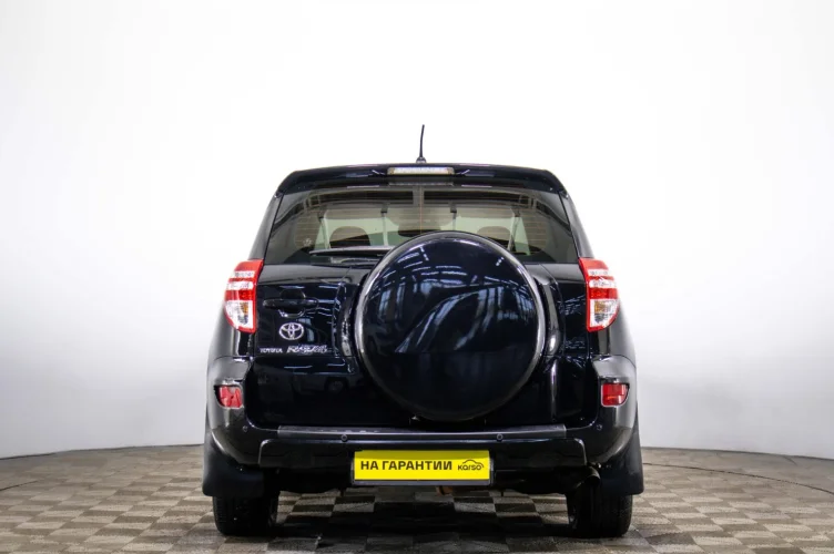 Toyota RAV4 5 из 6