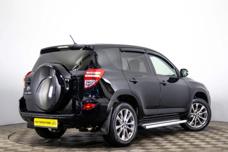 Toyota RAV4 6 из 6