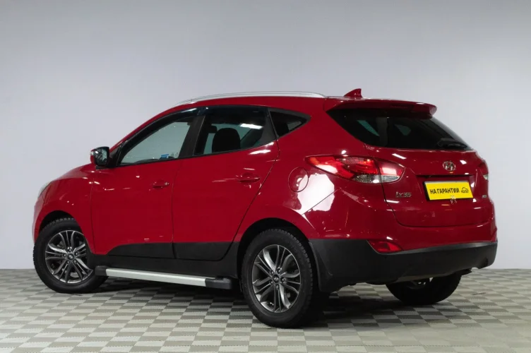 Hyundai ix35 4 из 6