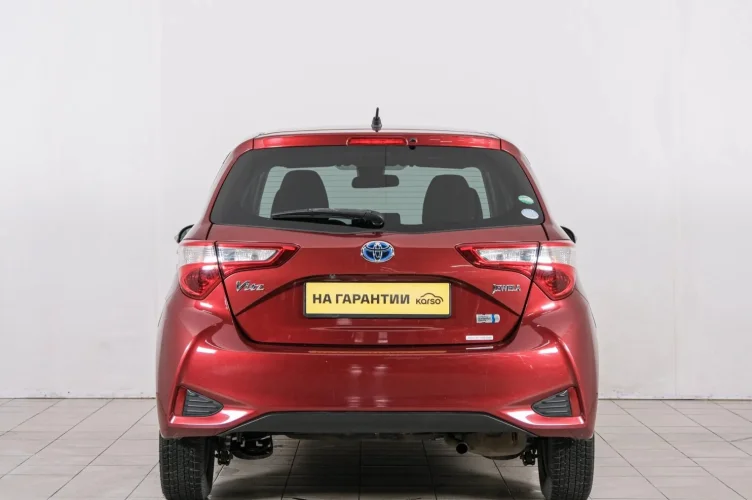 Toyota Vitz 5 из 6