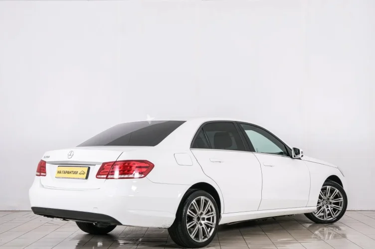 Mercedes-Benz E-класс 6 из 6