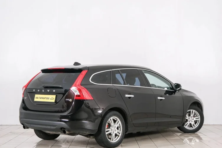 Volvo V60 6 из 6