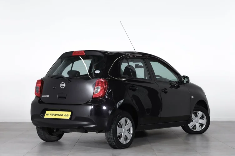 Nissan March 6 из 6