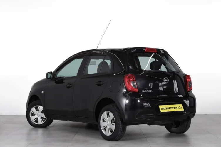 Nissan March 4 из 6
