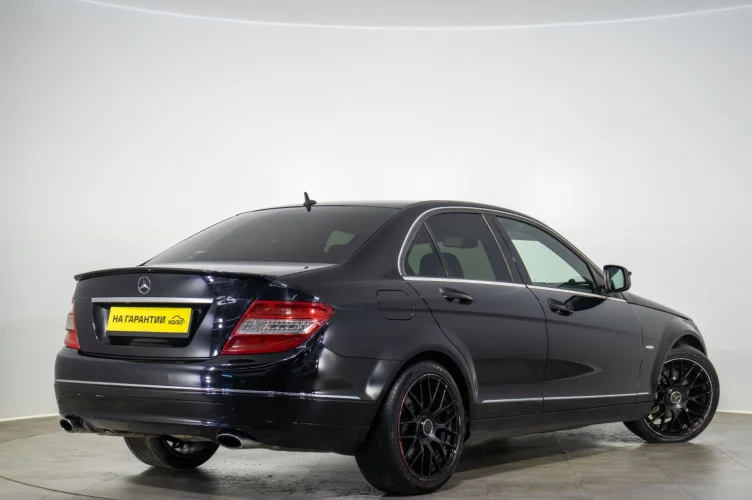 Mercedes-Benz C-класс 4 из 6