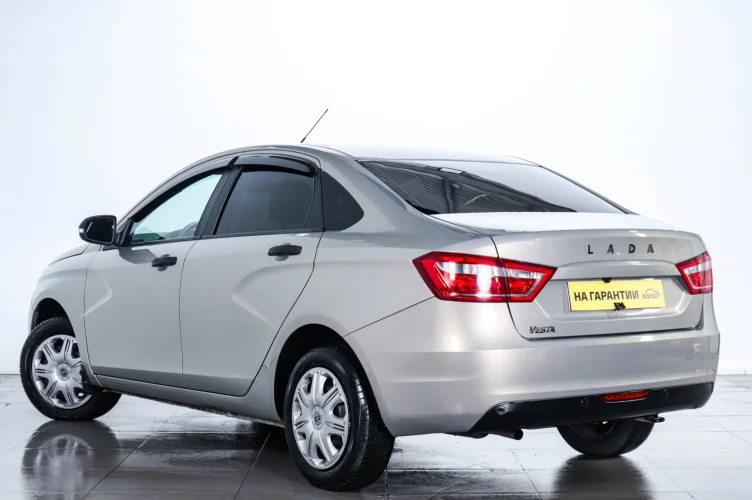ВАЗ (LADA) Vesta 4 из 6