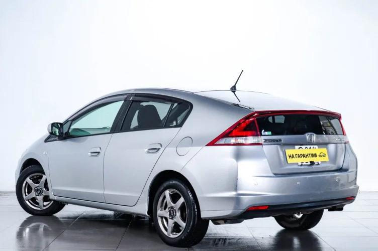 Honda Insight 4 из 6