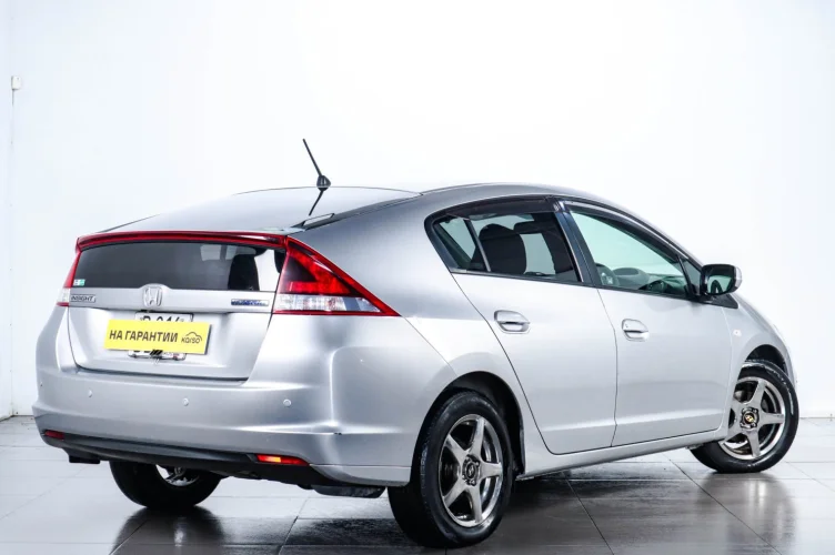 Honda Insight 6 из 6