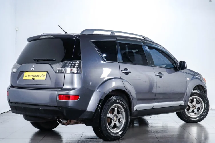 Mitsubishi Outlander 6 из 6