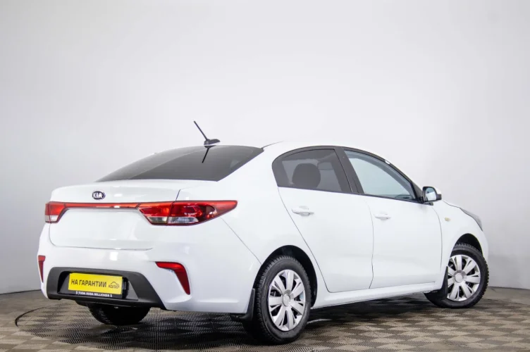 KIA Rio 6 из 6