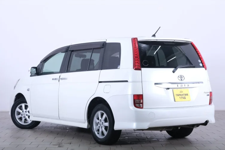 Toyota Isis 4 из 6