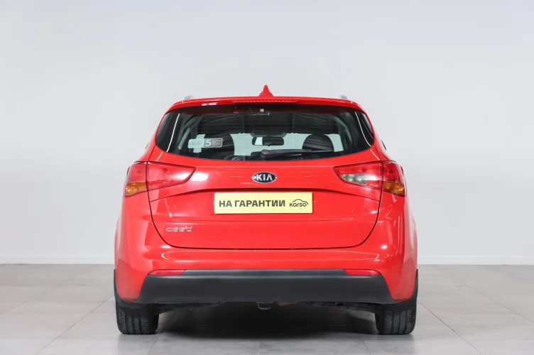 KIA cee'd 5 из 6