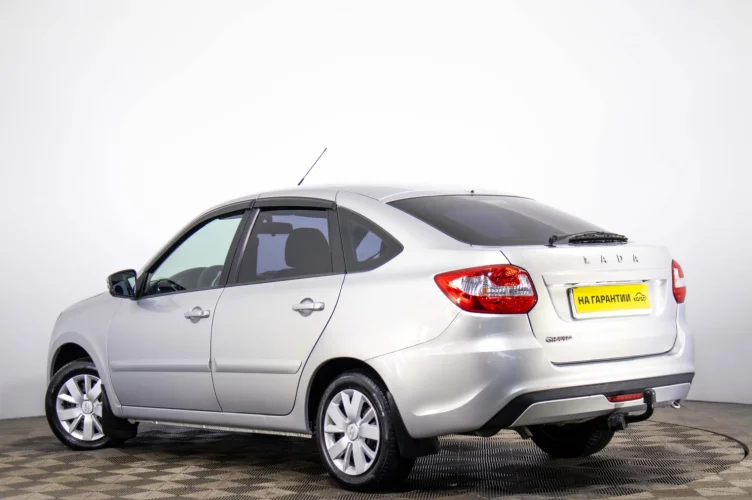 ВАЗ (LADA) Granta 4 из 6
