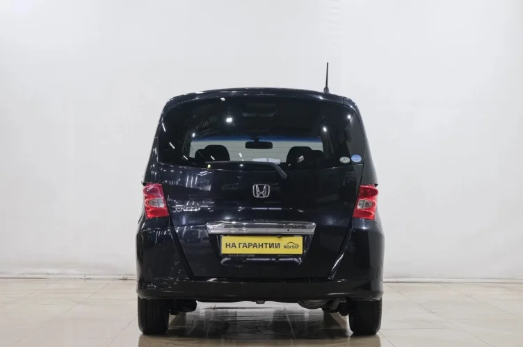 Honda Freed 5 из 6