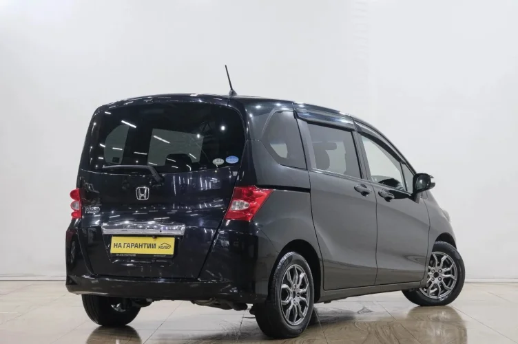 Honda Freed 6 из 6