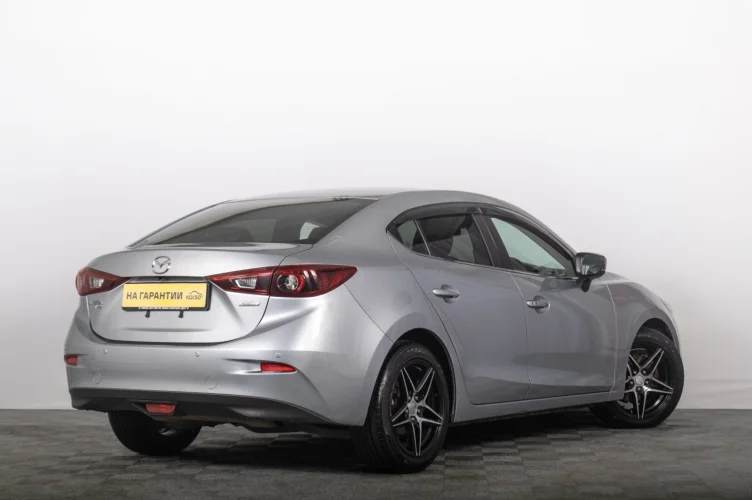 Mazda Axela 6 из 6