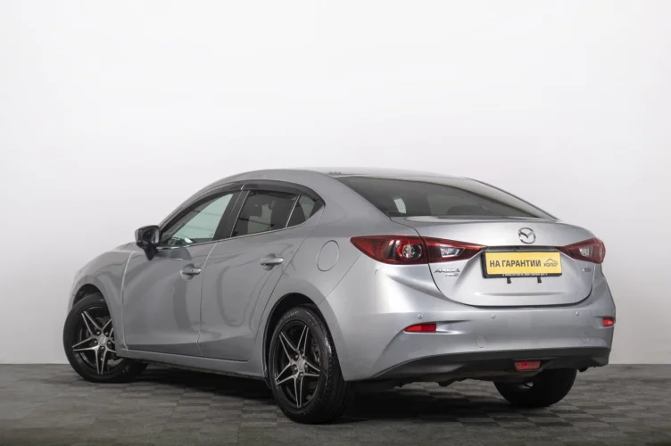Mazda Axela 5 из 6