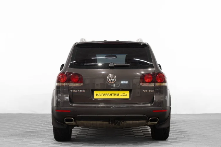 Volkswagen Touareg 5 из 6