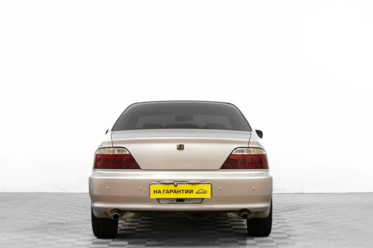 Honda Inspire 5 из 6