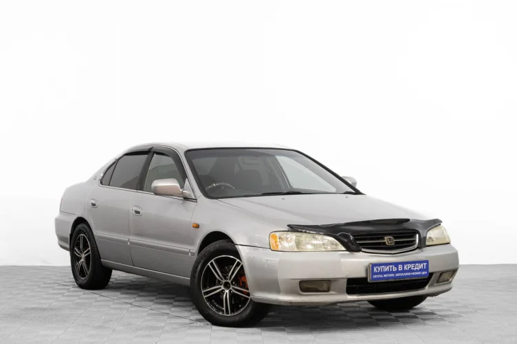 Honda Inspire 1 из 6