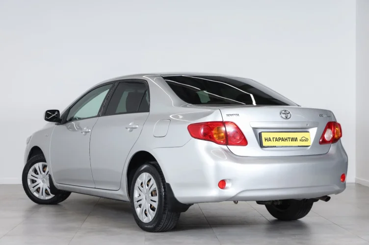Toyota Corolla 4 из 6