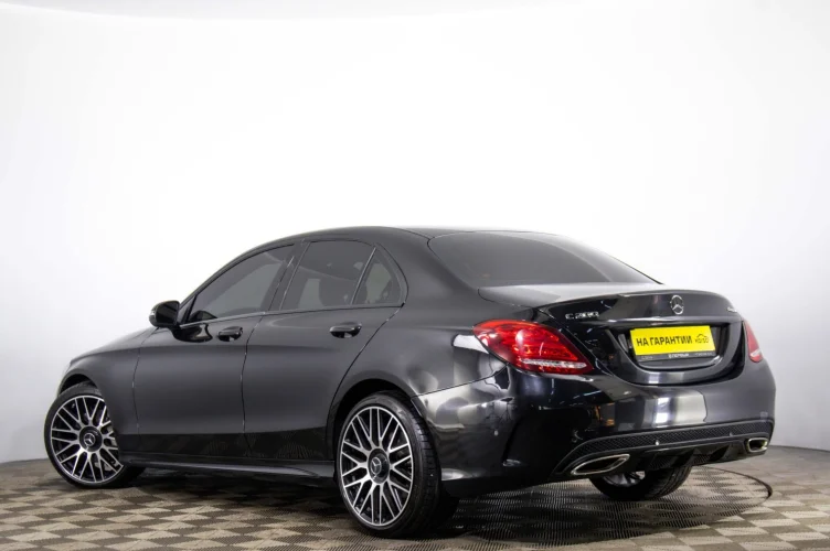 Mercedes-Benz C-класс 4 из 6