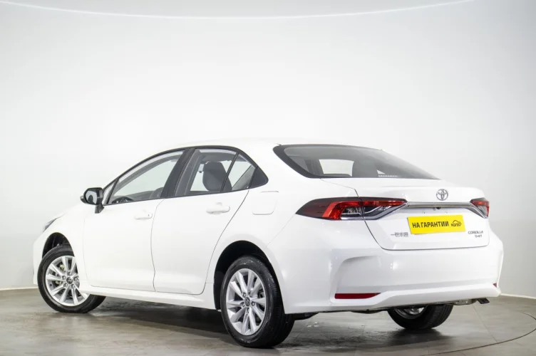 Toyota Corolla 6 из 6