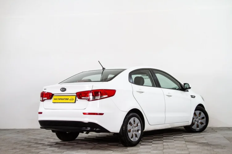 KIA Rio 4 из 6