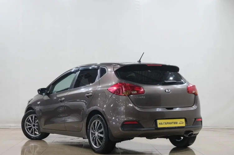 KIA cee'd 4 из 6