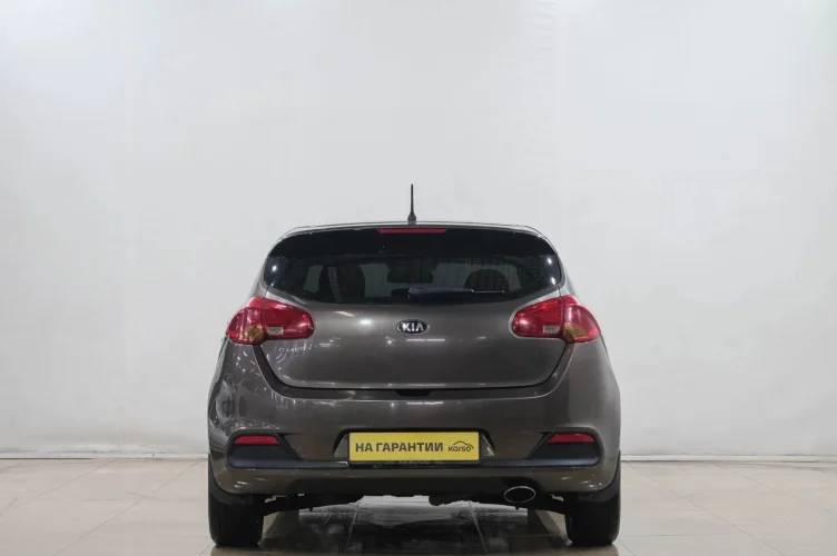 KIA cee'd 5 из 6