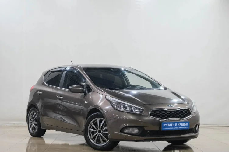 KIA cee'd 1 из 6