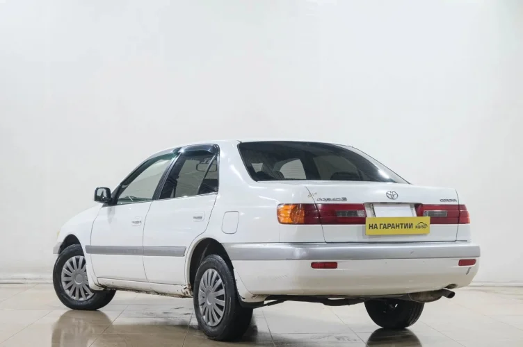 Toyota Corona Premio 4 из 6