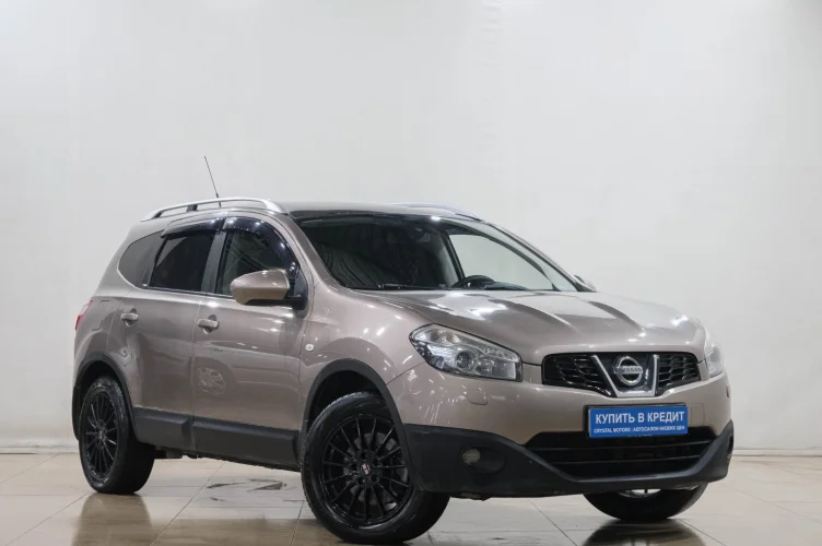 Nissan Qashqai+2 1 из 6