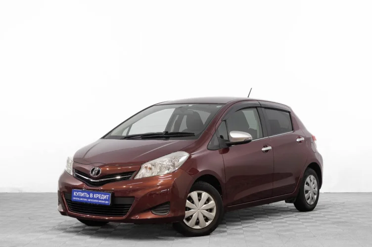 Toyota Vitz 3 из 6