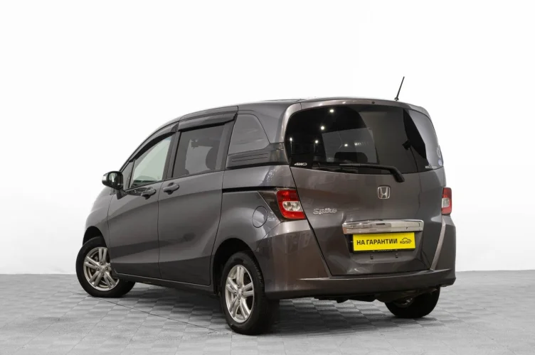 Honda Freed 6 из 6
