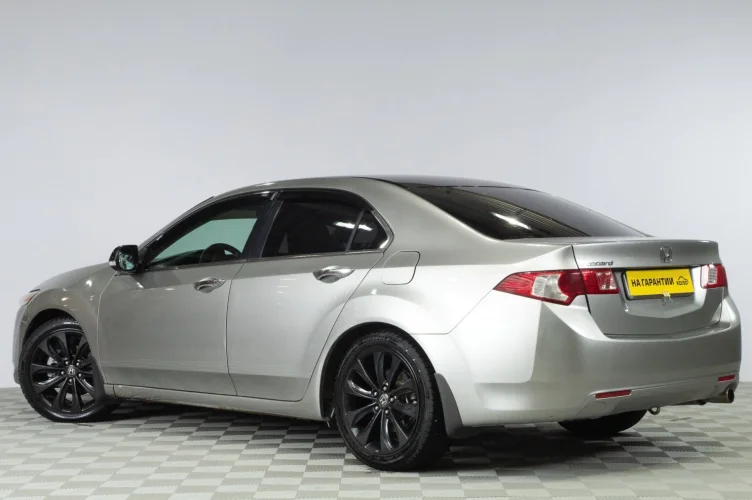 Honda Accord 4 из 6