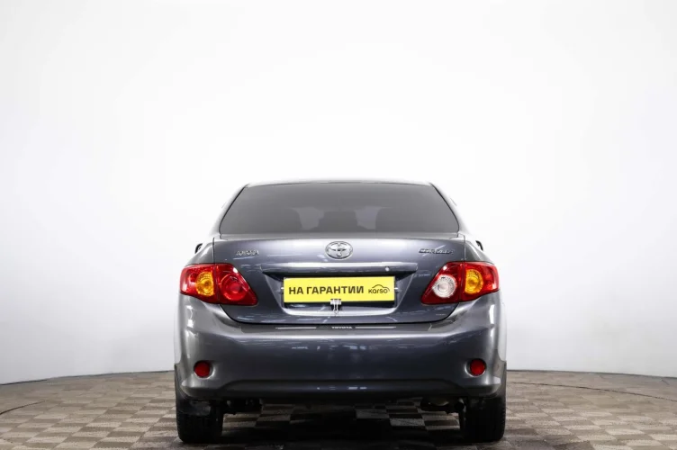 Toyota Corolla 5 из 6