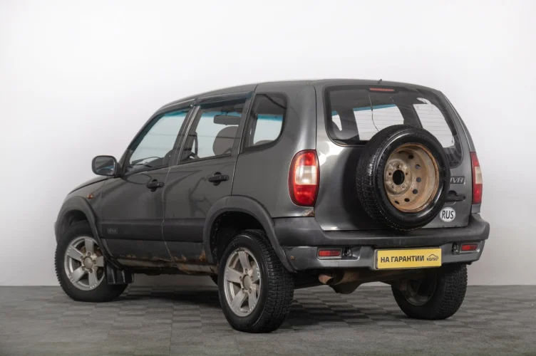 Chevrolet Niva 5 из 6