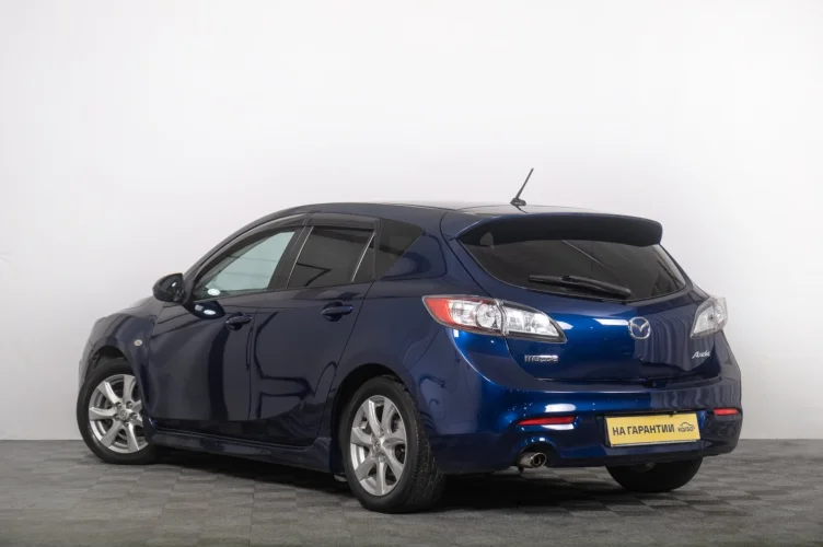 Mazda Axela 5 из 6