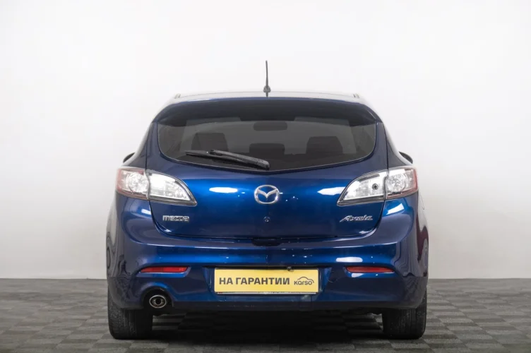 Mazda Axela 4 из 6
