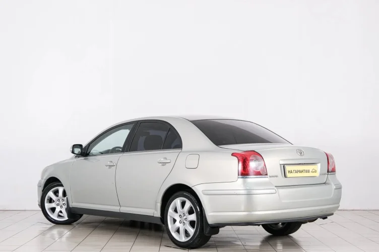 Toyota Avensis 4 из 6