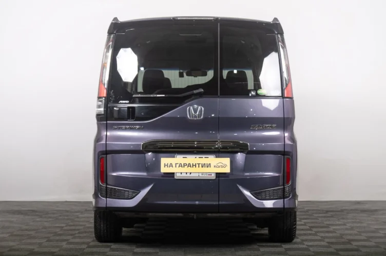 Honda Stepwgn Spada 4 из 6