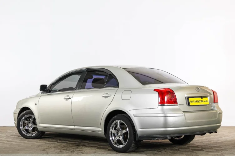 Toyota Avensis 4 из 6