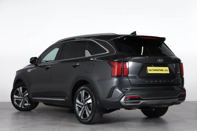KIA Sorento 4 из 6