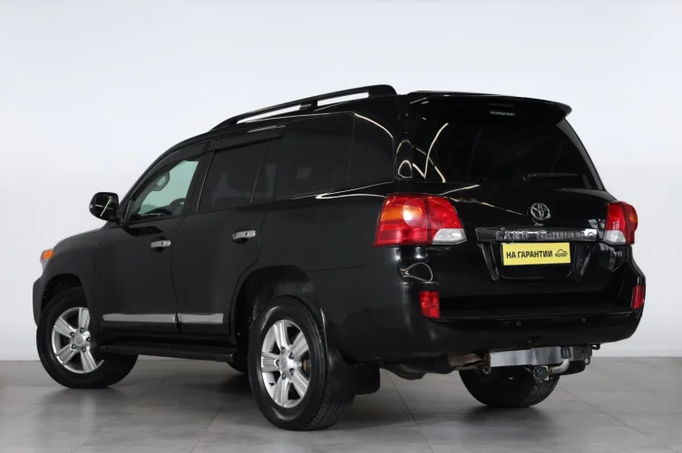 Toyota Land Cruiser 4 из 6
